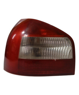Lanterna Esquerda Audi A3 2001 - 2005 / Detalhe Esquerdo/motorista Vermelho