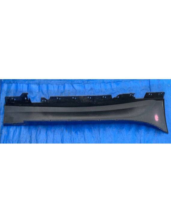 Spoiler Lado Esquerdo Bmw 135 2015  Azul