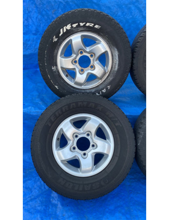 Jogo De Rodas Kia Sportage 1998 Á 2005 Aro 15 Prateado