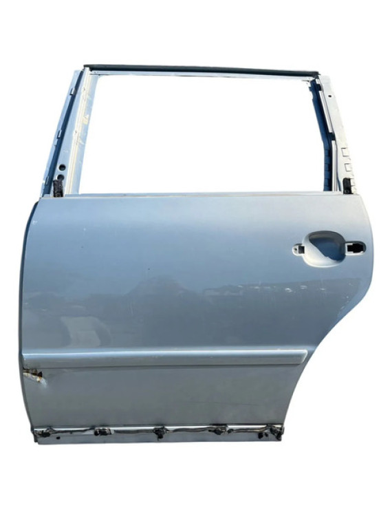 Porta Traseira Esquerda Passat Variant 1999 A 2005 Detalhe Traseira Esquerdo Prateado