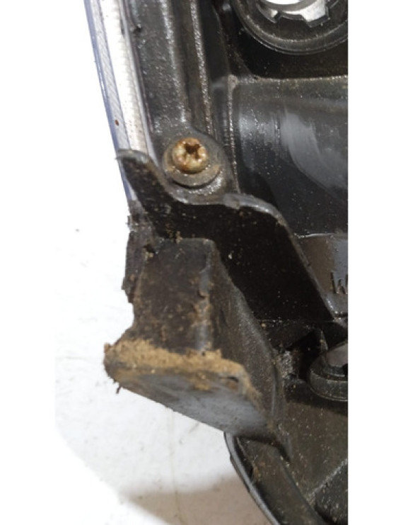 Farol Esquerdo Hilux 2012 2013 2014 2015 Esquerdo