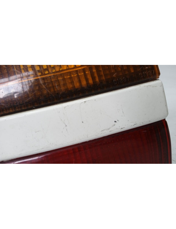 Lanterna Esquerda Mitsubishi Space Wagon 1996 1997 1998 Esquerdo/motorista Vermelho