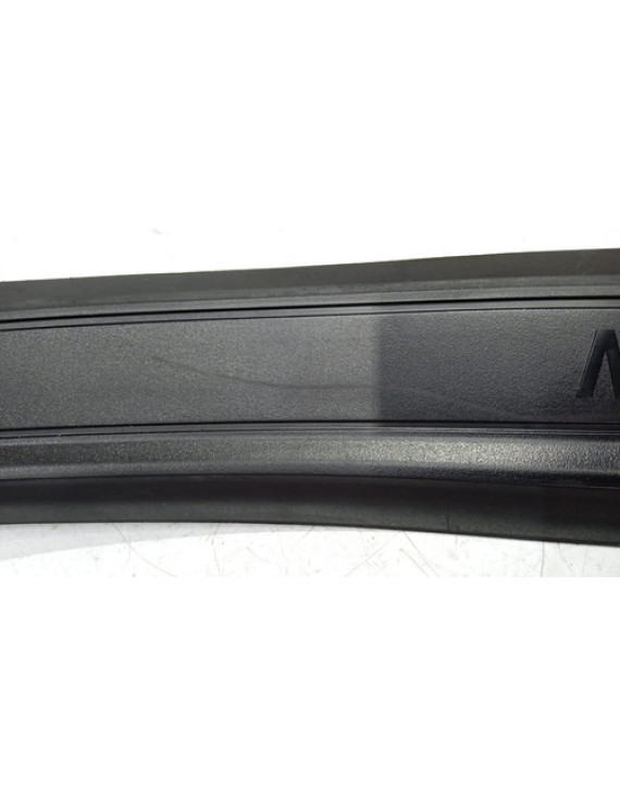 Soleira Traseira Esquerda Bmw 135i 2015 Preto