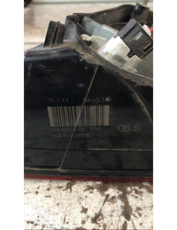 Lanterna Esquerda Tampa Tiguan 2007 - 2011 Esquerdo