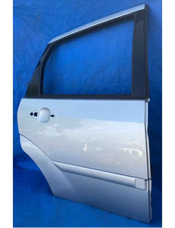 Porta Traseira Direita Focus Sedan 2000 A 2006 Traseira Direita Prateado