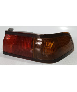 Lanterna Direita Toyota Camry 1997 1998 1999 Direito/passageiro Vermelho