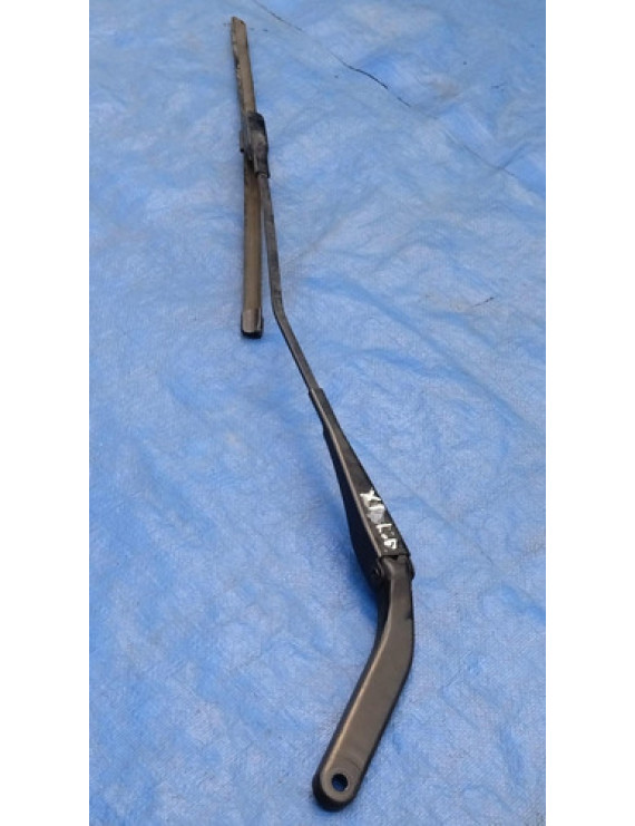Braço Limpador Parabrisa Lado Direito Bmw X1 2008 - 2015 Direito