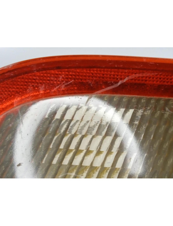 Lanterna Direita Tampa Bmw 320 325 1998 1999 2000 Direito/passageiro Vermelho