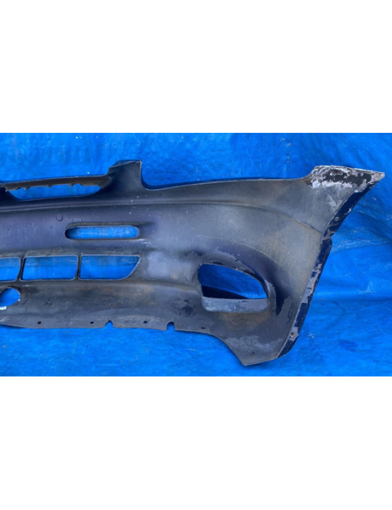 Parachoque Dianteiro Grand Caravan 1997 A 2000 / Detalhes Preto