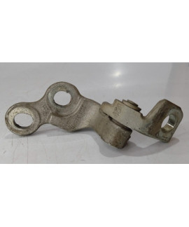 Dobradiça Inferior Dianteira Esquerda Ford Focus 2003 - 2008 Dobradiça Inferior Dianteira Esquerda Ford Focus 2003 - 2008