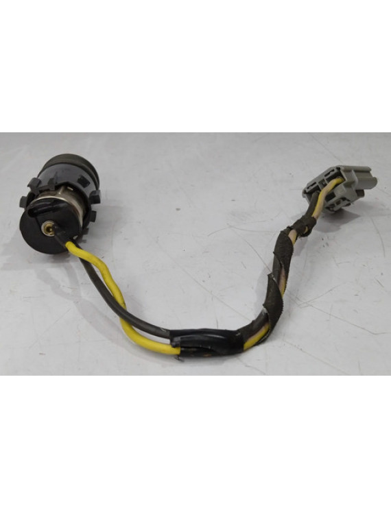 Acendedor Cigarro 12v Cinzeiro Traseiro Volvo S60 2002 2003