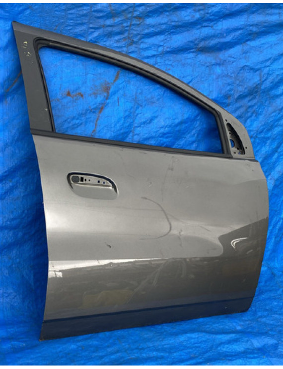 Porta Dianteira Direita Spin 2013 A 2020 / Detalhe Dianteira Direita Cinza