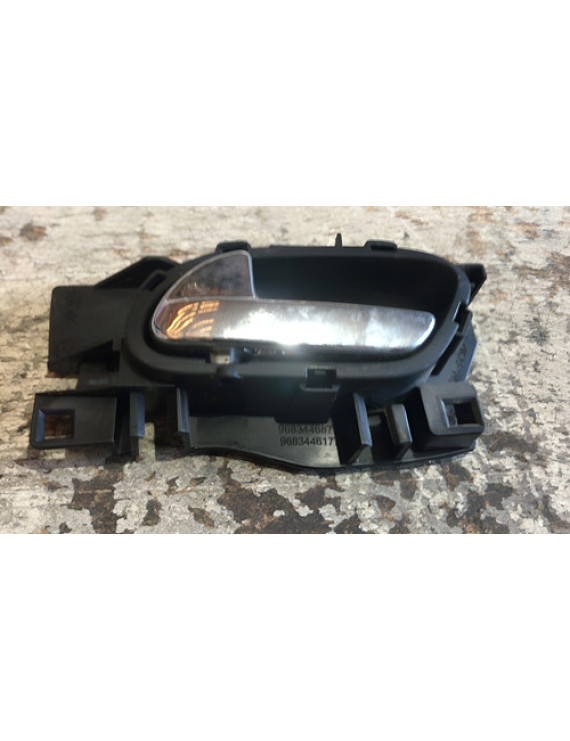 Maçaneta Interna Traseira Esquerda Peugeot 3008 2012 Traseira