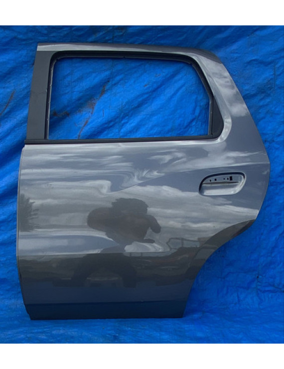 Porta Traseira Esquerda Chevrolet Spin 2012 A 2020 / Detalhe Traseira Esquerda Preto