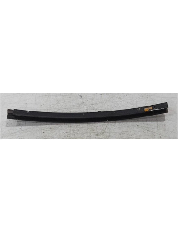 Canaleta Do Vidro Traseiro Direito Bmw 135i 2014   Preto