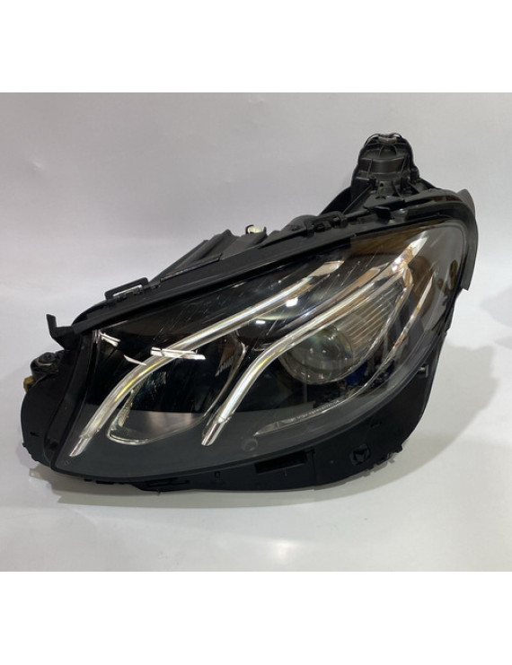 Farol Esquerdo Mercedes E300 2020 Completo / Detalhe Esquerdo/motorista