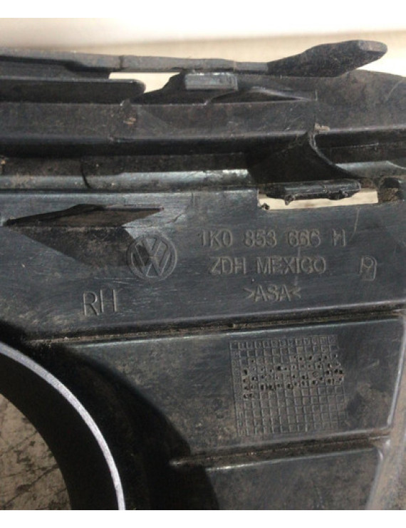 Grade Farol De Milha Direito Jetta 2008 - 2011 Preto Direito
