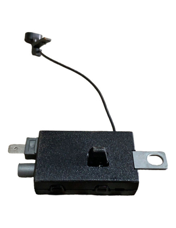 Antena Amplificador Volvo C30 2007 - 2011 / 30752169 Preto