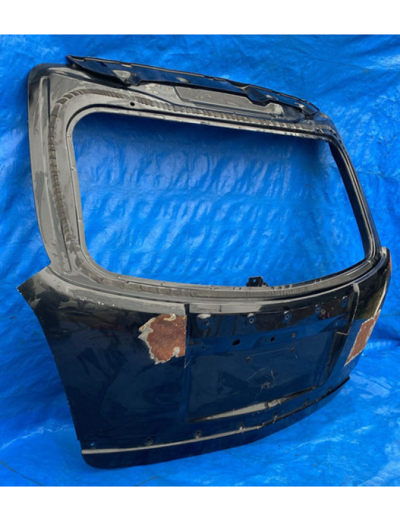 Tampa Traseira Chevrolet Captiva 2008 A 2015 / Detalhe Preto