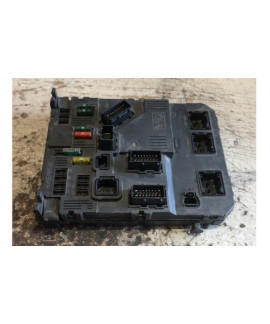 Caixa Fusíveis Peugeot 206 207 1.4 8v / 965799980 Caixa Fusíveis Peugeot 206 207 1.4 8v / 965799980