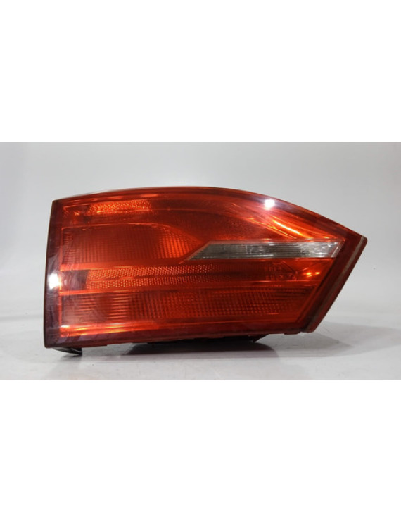 Lanterna Esquerda Tampa Jetta 2011 2012 2013 2014 Esquerdo/motorista Vermelho