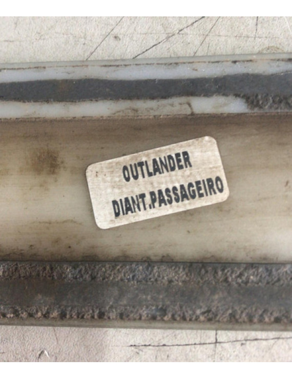 Acabamento Externo Dianteiro Direito Outlander 2010 Cinza Direito