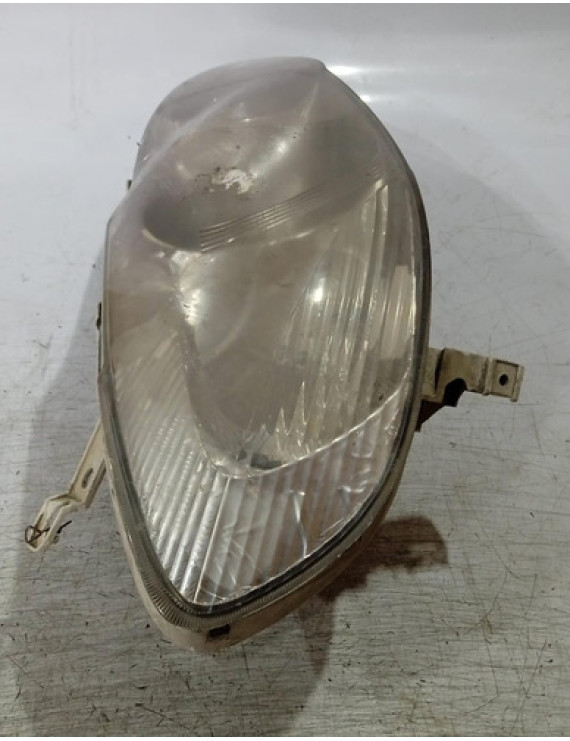 Farol Direito Corolla Fielder 2003 - 2008 / Detalhe Direito