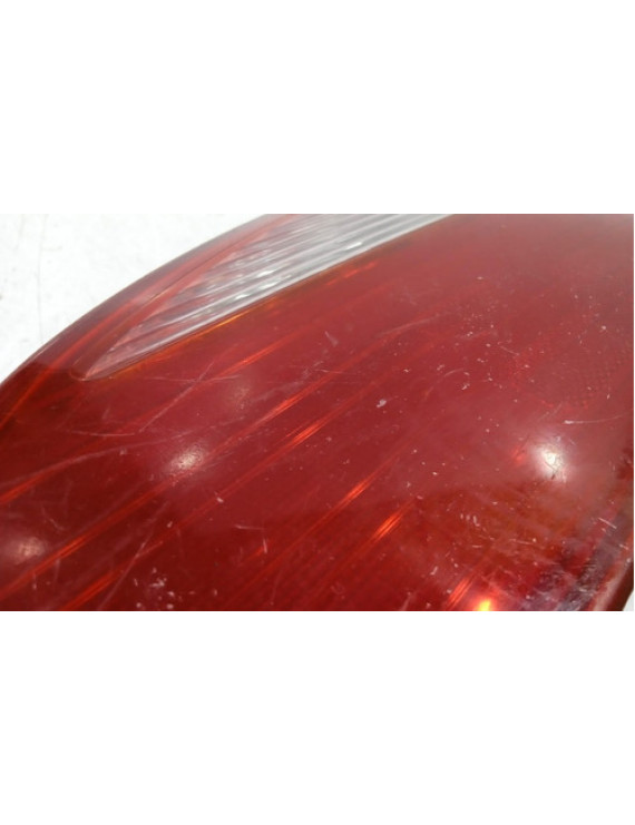 Lanterna Direita Kia Clarus 1995 1996 1997 1998 Direito/passageiro Vermelho