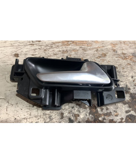 Maçaneta Traseira Direita Peugeot 3008 2017 2018 2019 2020 Traseira
