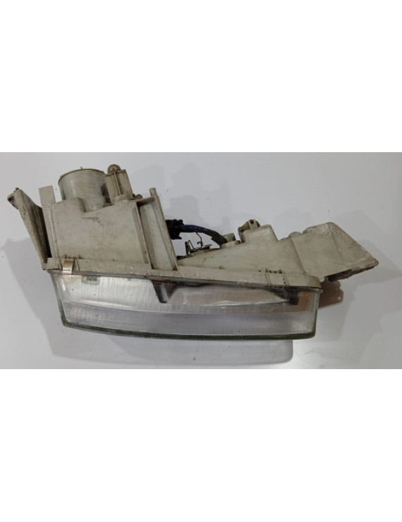 Farol Direita Mazda 626 1993 - 1997 / Detalhe Direito