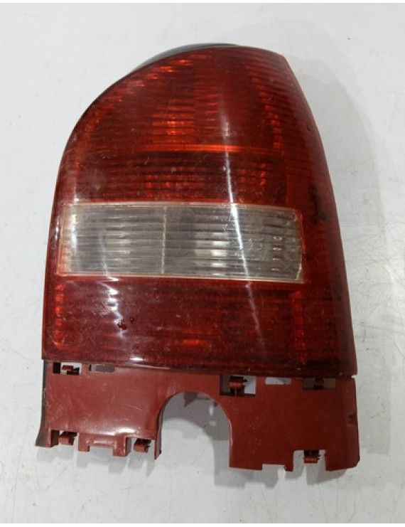Lanterna Esquerda Gol G3 1999 - 2005    Esquerdo/motorista Vermelho Com Setor Translúcido (branco/inalterado)