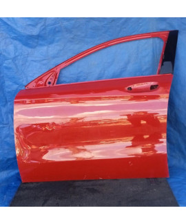 Porta Dianteira Esq Mercedes Gla200 2014 2015 2016 2017 2018 Vermelho