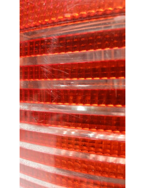Lanterna Direita Citroen C5 Sw Perua 2003 2004 2005 Direito/passageiro Vermelho