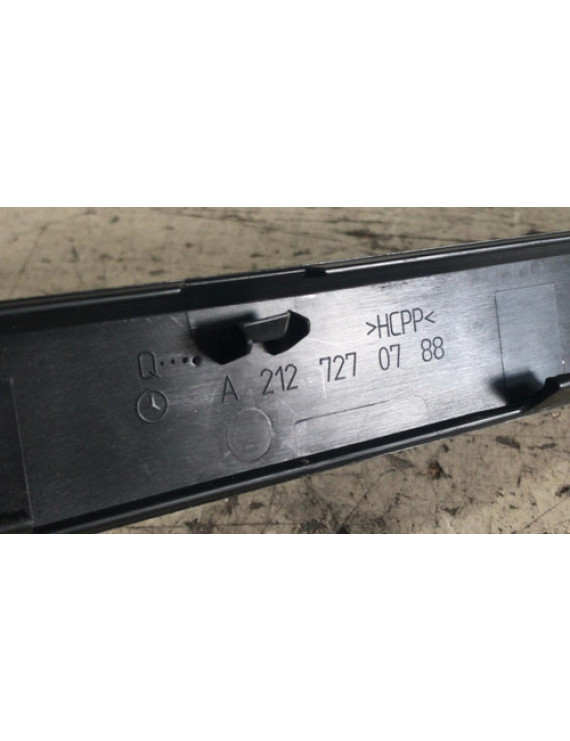 Acabamento Painel Esquerdo Mercedes E250 2014 / 2127270788