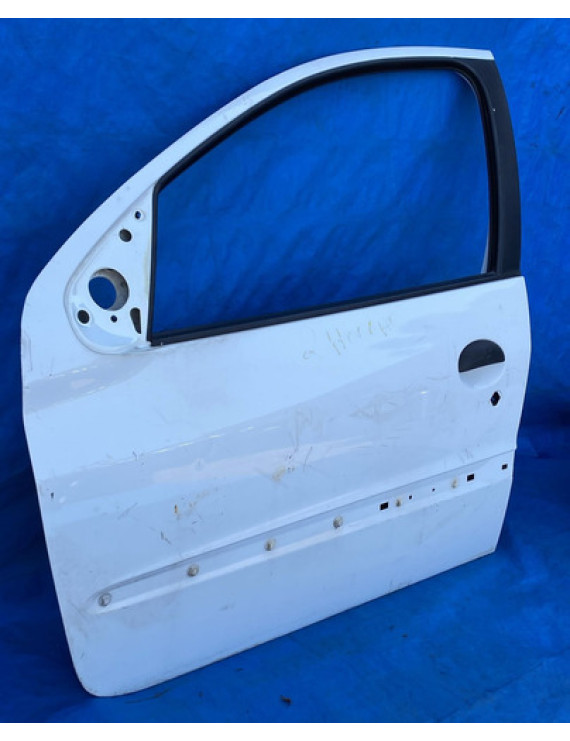 Porta Dianteira Esquerda Peugeot 206 207 1998 A 2008 Detalhe Dianteira Esquerdo Branco