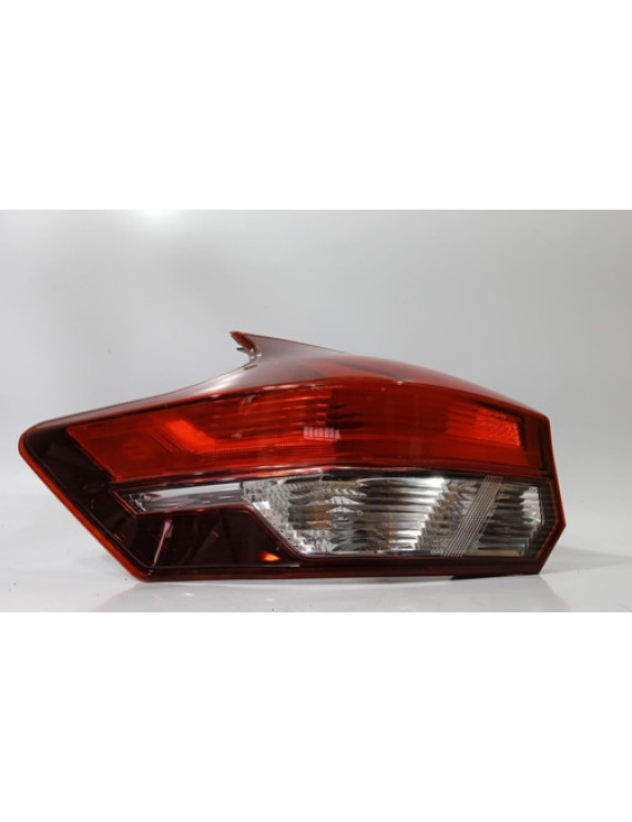 Lanterna Esquerda Kicks 2016 2017 2018 2019 2020 Esquerdo/motorista Vermelho