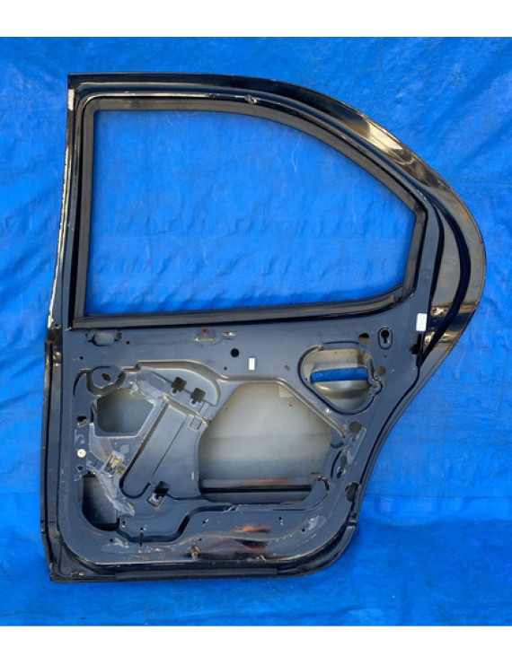 Porta Traseira Direita Chrysler Stratus 1996 A 2000 /detalhe Traseira Direita Preto
