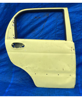 Porta Traseira Direita Chery Qq 2008 Á 2015 / Avaria Traseira Direita Amarelo