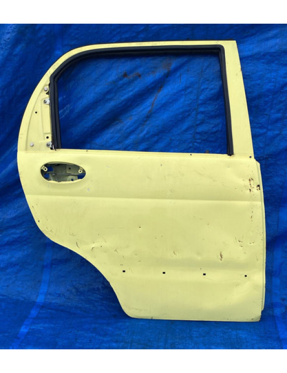 Porta Traseira Direita Chery Qq 2008 Á 2015 / Avaria Traseira Direita Amarelo