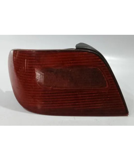Lanterna Esquerda Citroen Xsara 1997 - 2000 Detalhe Esquerdo/motorista Lanterna Esquerda Citroen Xsara 1997 - 2000 Detalhe Esquerdo/motorista