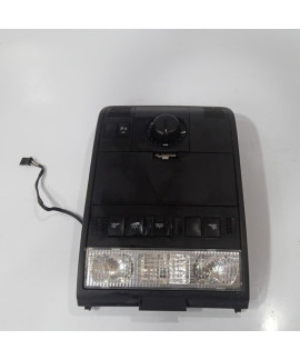 Luz De Teto Porsche Cayenne S 2006 - 2011 / Detalhe Luz De Teto Porsche Cayenne S 2006 - 2011 / Detalhe
