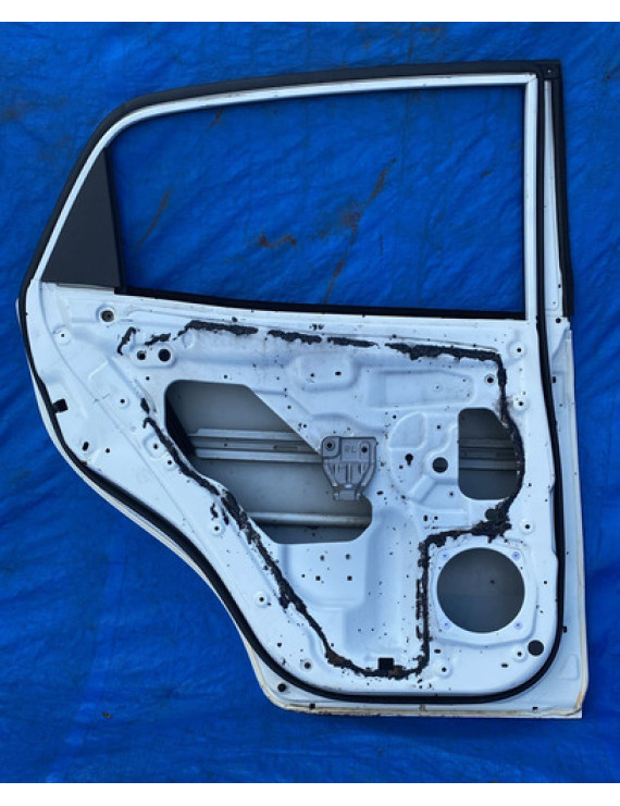Porta Traseira Esquerda Ssangyong Korando 2011 A 2014 Traseira Esquerdo Branco