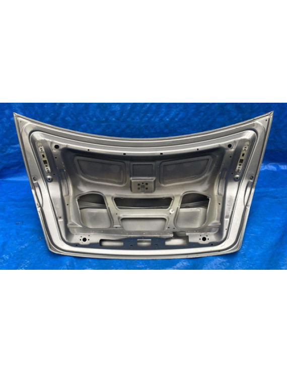 Tampa Traseira Mercedes C180 2008 A 2014 / Detalhes Prateado