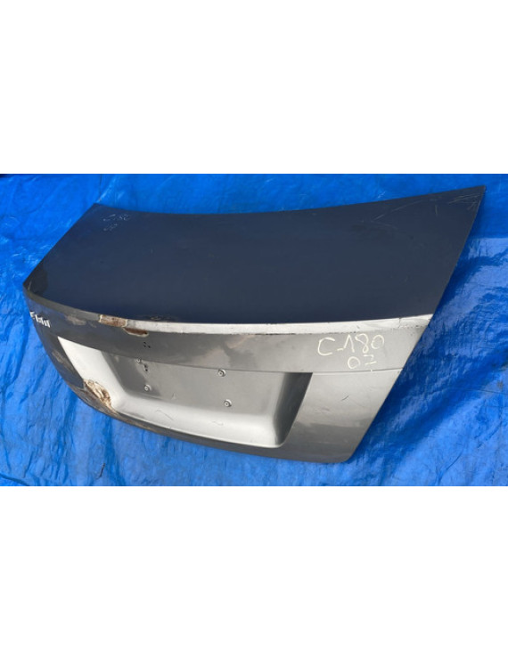 Tampa Traseira Mercedes C180 2008 A 2014 / Detalhes Prateado