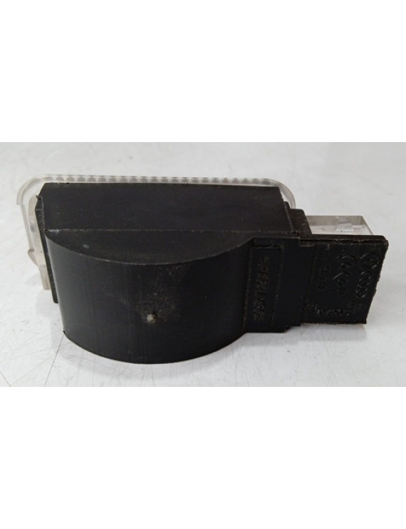 Lanterna Luz Cortesia Porta Malas Audi A4 2008 - 2012