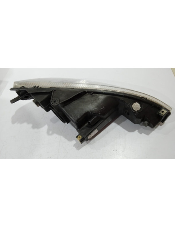 Farol Esquerdo Peugeot 206 1998 - 2007    Esquerdo