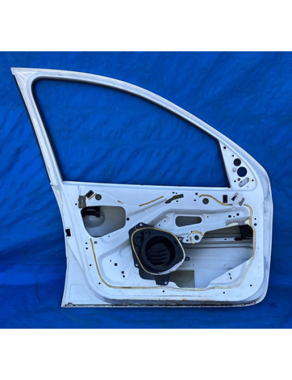 Porta Dianteira Esquerda Peugeot 206 207 1998 A 2008 Detalhe Dianteira Esquerdo Branco