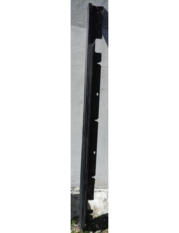 Spoiler Lado Esquerdo Mercedes C300 2018 Preto