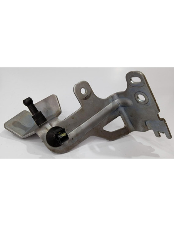 Suporte Da Tampa Do Motor Mercedes E300 2.0 2020