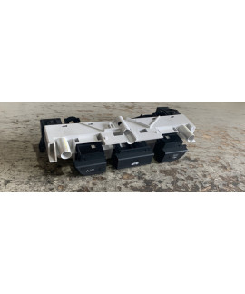 Botão Comando Ar E Desembaçador Traseiro Honda Hrv 2018 Preto Botão Comando Ar E Desembaçador Traseiro Honda Hrv 2018 Preto